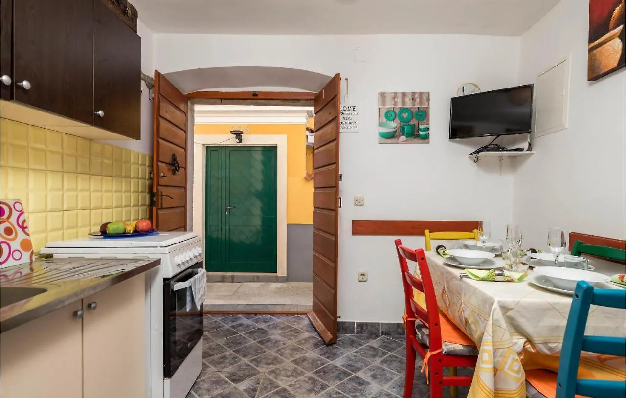Stunning Home In Susak With Kitchen 0*,